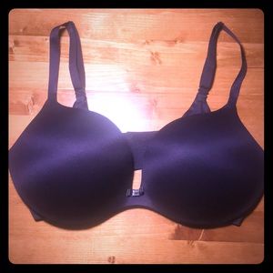 Victoria’s Secret plunge bra 36DD